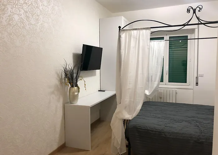 Dea Tiburtina Guest house 4*